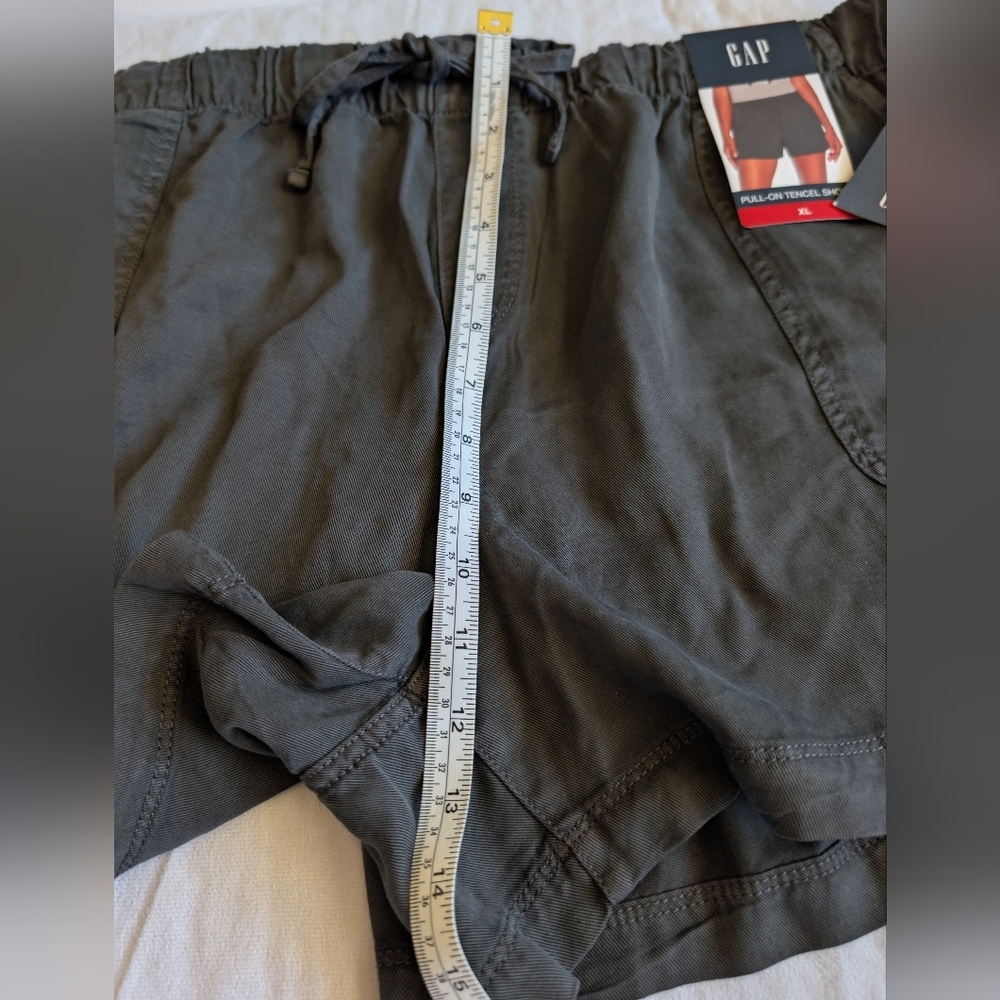 Gap Pull On Tencel Shorts Size XL - Picture 5 of 10